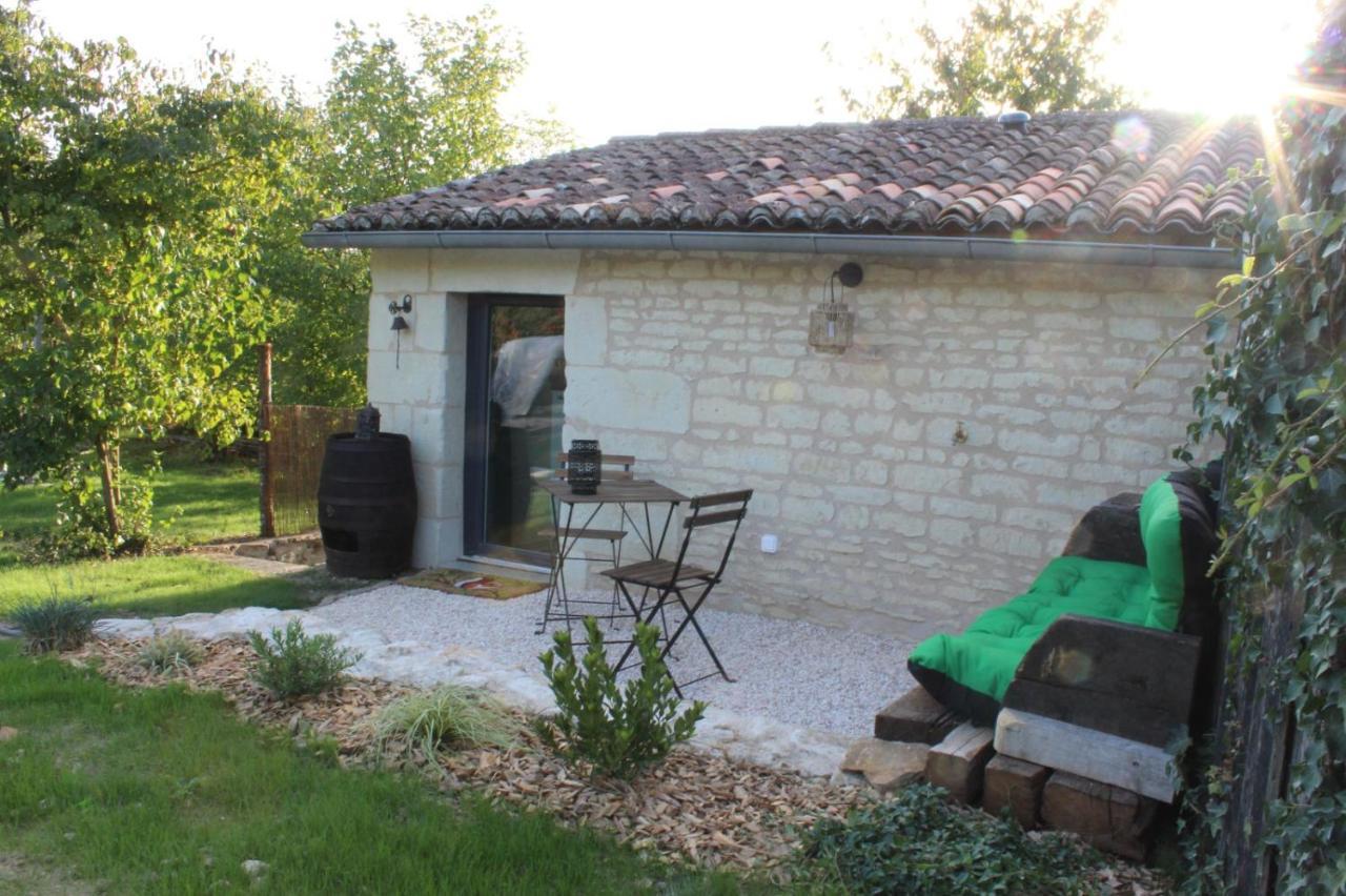 Studio Confort, Charme & Tranquilite Beaumont  Bagian luar foto