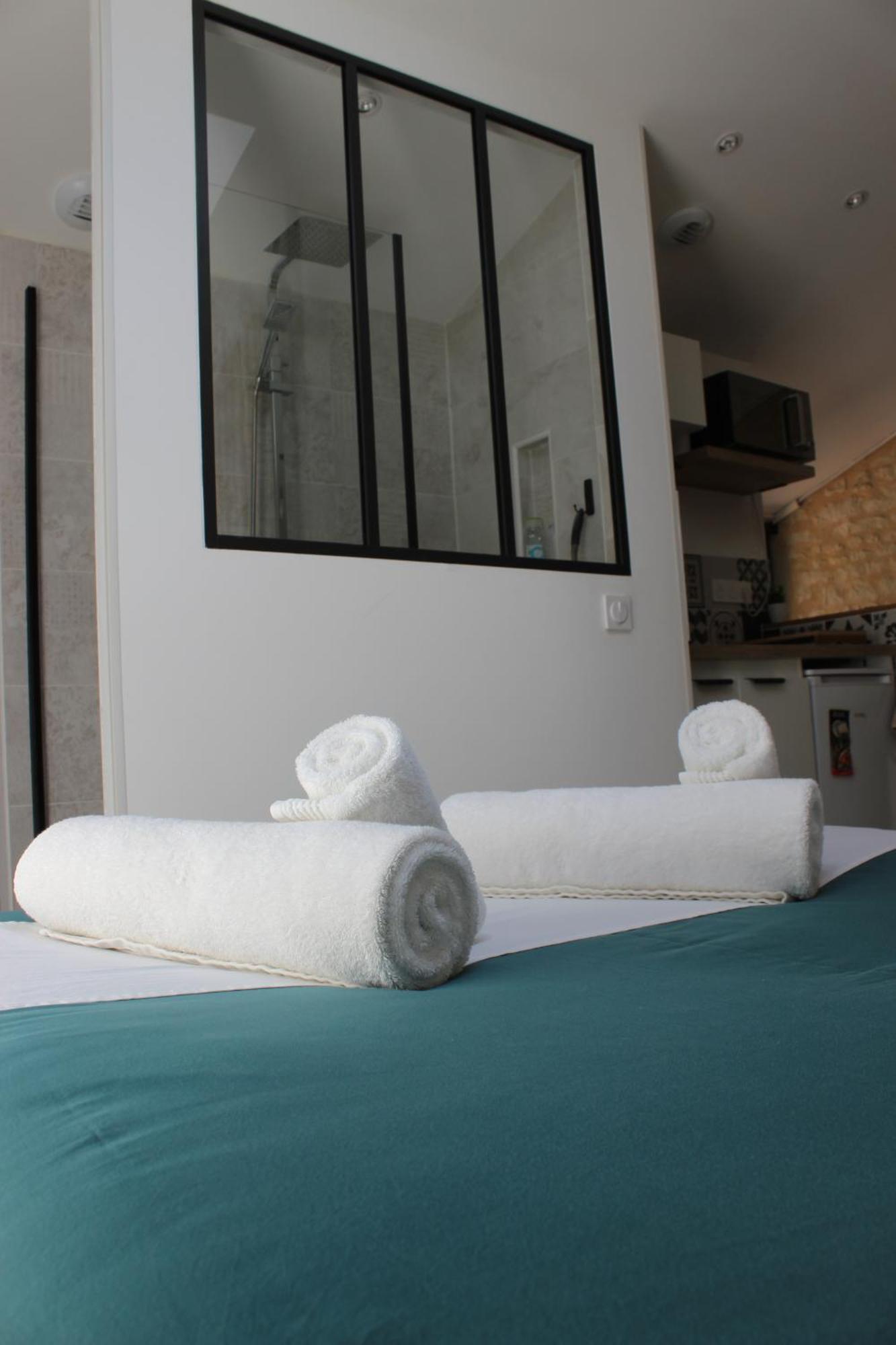 Studio Confort, Charme & Tranquilite Beaumont  Bagian luar foto